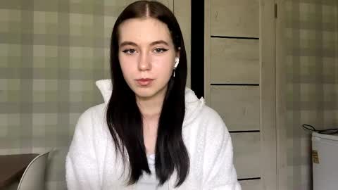 Eva online show from 04-13-26, 04:34