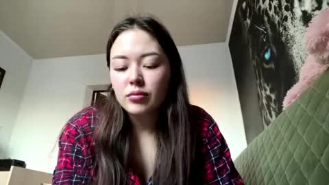 Hana online show from 12-22-25, 03:36