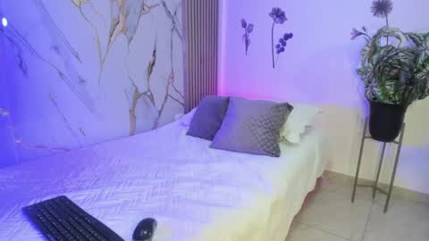 Snapshot of shalomexotic chatting on 05-28-26, 12:02 shalomexotic online show from 05-28-26, 12:02