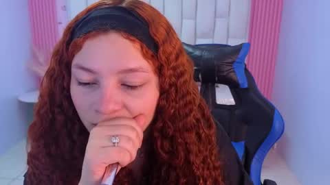 Snapshot of shalon_diaz_sub chatting on 05-25-26, 01:06 Shalon online show from 05-25-26, 01:06