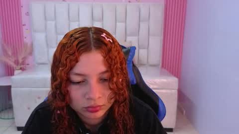Snapshot of shalon_diaz_sub chatting on 05-26-26, 01:29 Shalon online show from 05-26-26, 01:29