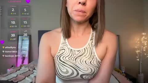 Snapshot of shameless_shalynn chatting on 04-29-26, 04:44 Shalynn online show from 04-29-26, 04:44