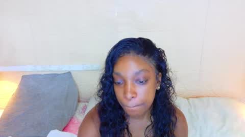Snapshot of shamira_moore chatting on 06-29-26, 08:31 Catalina online show from 06-29-26, 08:31