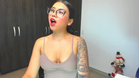 Snapshot of shanabellucy chatting on 12-23-24, 11:39 onlyfans shanabellucy online show from 12-23-24, 11:39