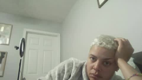 Snapshot of shanafterdark chatting on 06-18-26, 03:18 OliviaRose online show from 06-18-26, 03:18