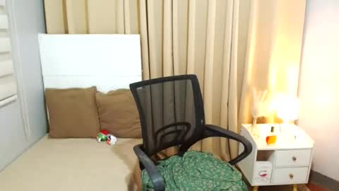 Snapshot of shanaiamiraclets chatting on 07-31-26, 11:42 miraclets online show from 07-31-26, 11:42