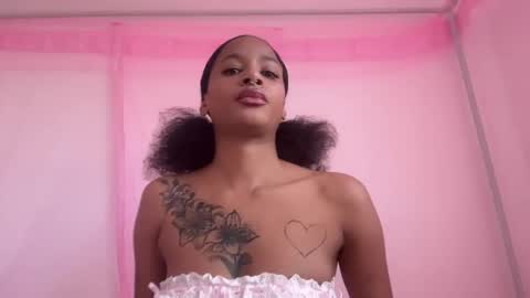 Snapshot of shandiloveslemonss chatting on 11-12-25, 07:57 Shanblanko online show from 11-12-25, 07:57