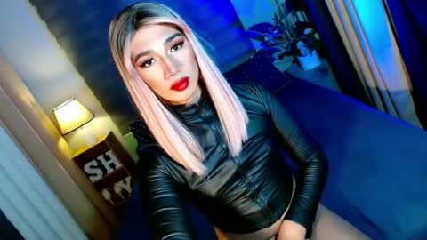 MISS SHANE online show from 11-12-25, 09:14