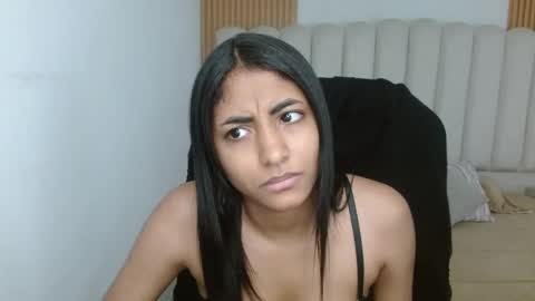 Snapshot of shaneelle chatting on 05-19-26, 12:11 shanelle online show from 05-19-26, 12:11
