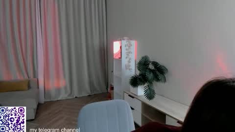 me name is Mia online show from 01-16-26, 05:39