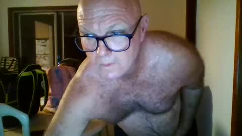 shaneo781570 online show from 03-25-26, 06:47