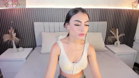 Snapshot of shanonclark chatting on 09-19-25, 07:14 SHANON online show from 09-19-25, 07:14