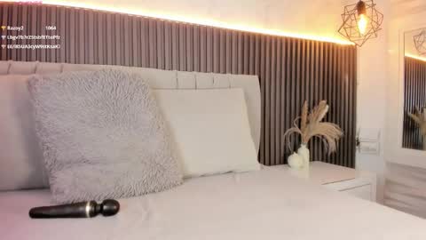 Snapshot of shanonclark chatting on 11-21-25, 07:12 SHANON online show from 11-21-25, 07:12