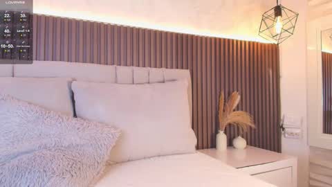 Snapshot of shanonclark chatting on 11-28-25, 07:16 SHANON online show from 11-28-25, 07:16