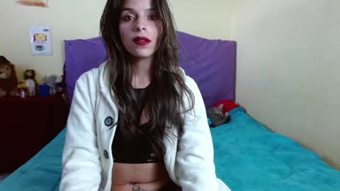 Snapshot of shantal_houston chatting on 12-22-24, 09:53 Shantal online show from 12-22-24, 09:53