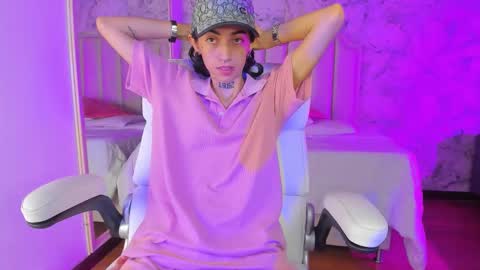 Shantal online show from 11-29-25, 03:53