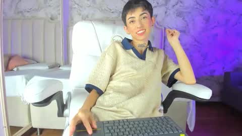 Shantal online show from 01-09-26, 03:31