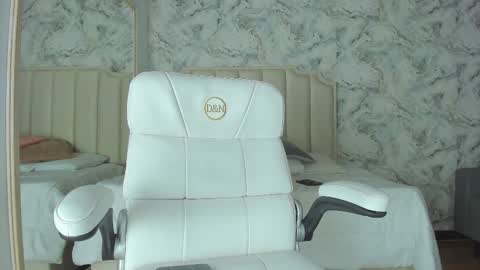 Shantal online show from 02-12-26, 10:32