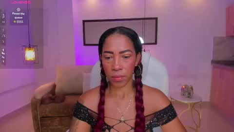 Snapshot of shantall_wills chatting on 06-30-26, 10:49 Shantall wills online show from 06-30-26, 10:49