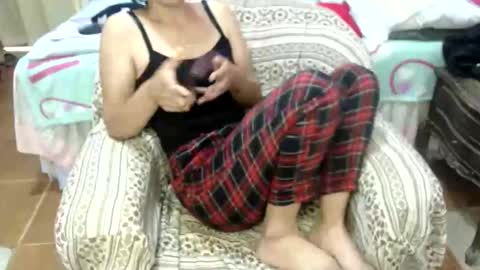 shanyflores5 online show from 04-23-26, 12:04