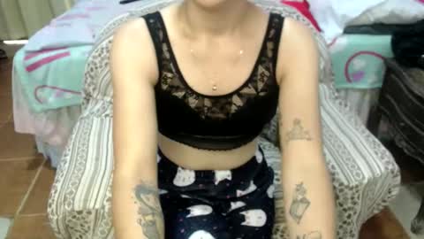 shanyflores5 online show from 04-23-26, 12:40