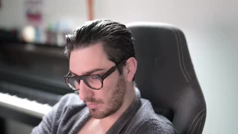 Snapshot of shape80 chatting on 12-23-25, 10:02 frenchy boy online show from 12-23-25, 10:02