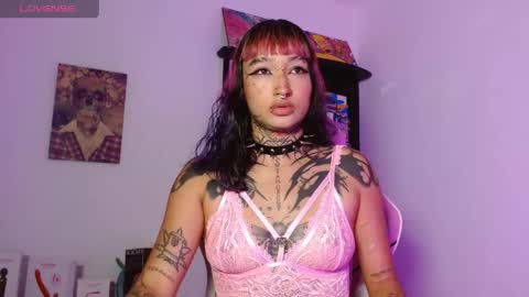 sharaross1 online show from 05-20-26, 07:09
