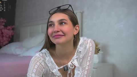 Ellysa and Mila online show from 02-08-26, 11:13