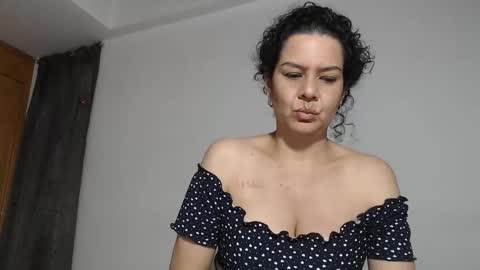 sharickleon11 online show from 11-07-25, 10:43