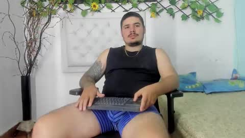 jhon deibyd online show from 11-17-25, 05:13