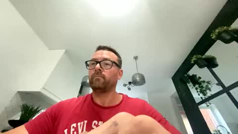 Sharksboy online show from 10-26-25, 06:52