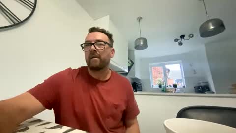 Sharksboy online show from 11-22-25, 07:51