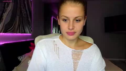 Sharleen online show from 10-24-25, 02:02