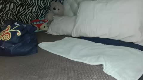 sharlot03 online show from 03-10-25, 11:10