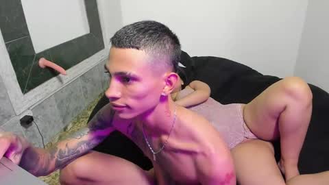 Snapshot of sharlot07 chatting on 03-03-25, 11:33 Sharlot07 online show from 03-03-25, 11:33