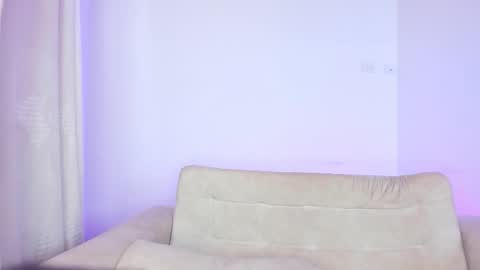 Hi fiends ---- I usually start online from Monday to Friday from 1000 am Saturdays and Sundays at 600 am Colombia time online show from 02-16-26, 03:52