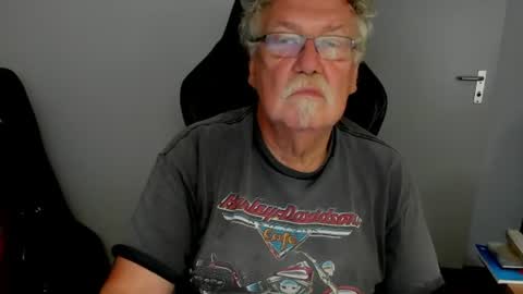 sharlots_pet online show from 07-07-26, 10:41