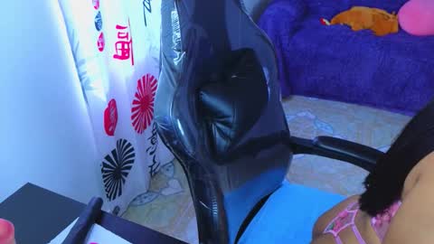 Pamela online show from 10-31-25, 02:40