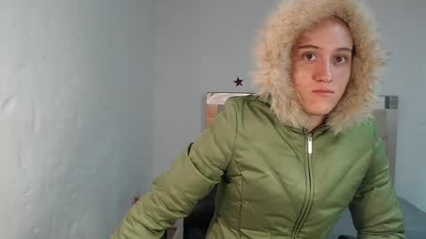 Sara online show from 02-10-25, 02:37