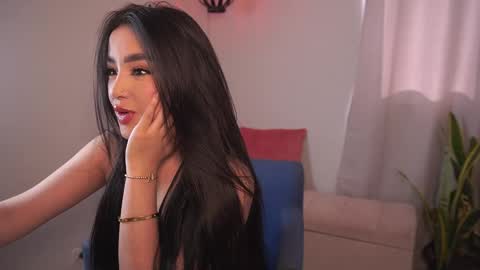 Snapshot of sharlotte_evanns chatting on 10-28-25, 08:44 Sharlotte online show from 10-28-25, 08:44