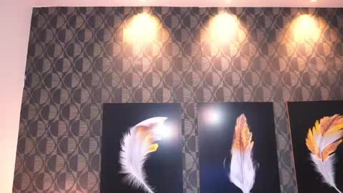 Snapshot of sharomross chatting on 05-12-26, 07:11 Sharom online show from 05-12-26, 07:11