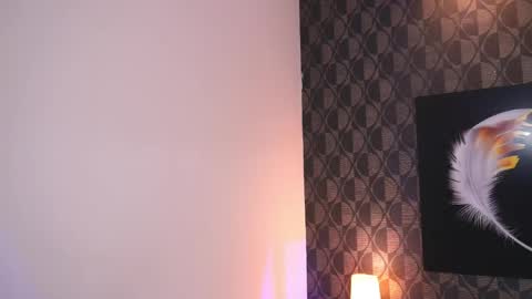 Snapshot of sharomross chatting on 05-29-26, 07:23 Sharom online show from 05-29-26, 07:23