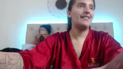 sharon_and_sharit online show from 12-17-25, 03:45