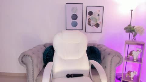 sharon_breezee online show from 11-25-25, 05:07