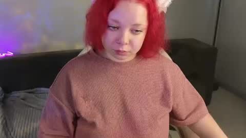 Snapshot of sharon_coxxx chatting on 07-20-26, 10:39 Sharon online show from 07-20-26, 10:39