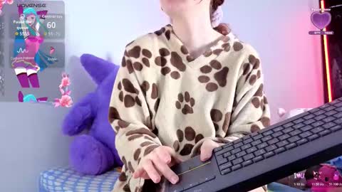 Snapshot of sharonblack_ chatting on 02-18-26, 12:56 kitsune online show from 02-18-26, 12:56