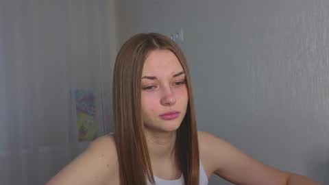 Snapshot of sharrimalagisi chatting on 10-05-25, 03:16 Miroslava online show from 10-05-25, 03:16
