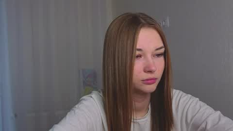 Snapshot of sharrimalagisi chatting on 10-07-25, 02:20 Miroslava online show from 10-07-25, 02:20
