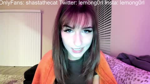 Snapshot of shastathecat chatting on 12-28-24, 07:22 Shasta online show from 12-28-24, 07:22