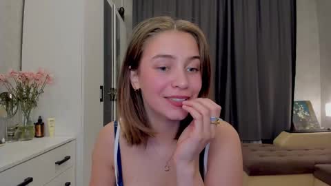 shawty__mariaa online show from 09-16-25, 04:19